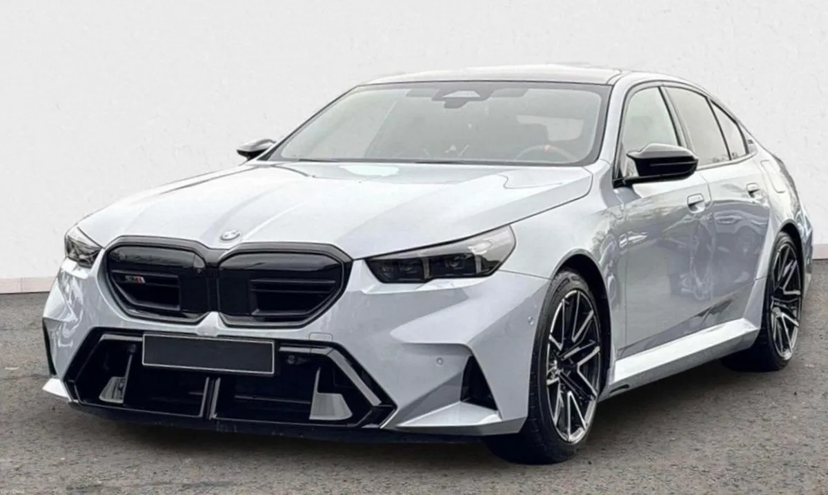 BMW M5 - Image 1