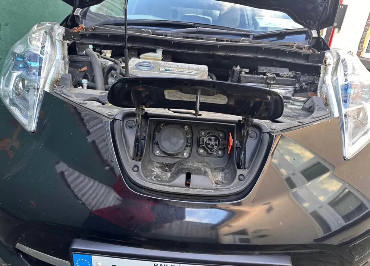 Nissan leaf for sale - Image 1