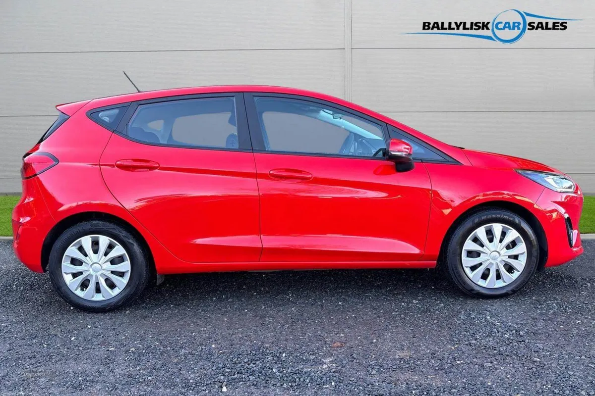 Ford Fiesta 1.1 Trend Hatchback Petrol Manual Euro - Image 3