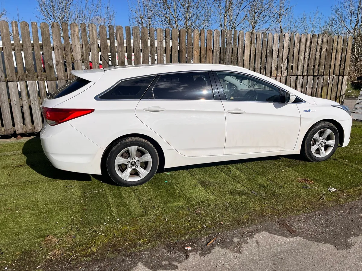 Hyundai I40 wagon,estate - Image 2