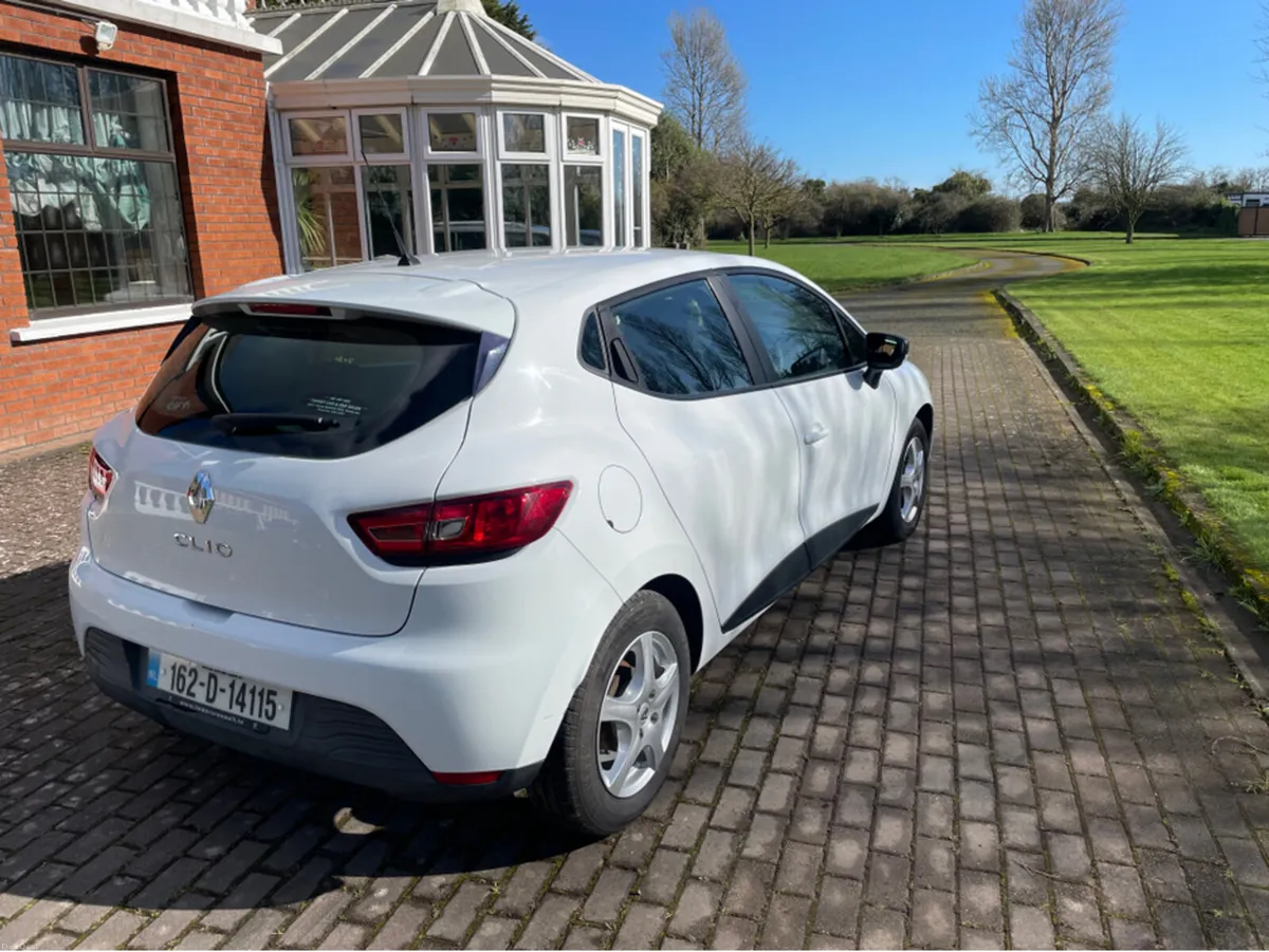 Renault Clio IV EXPRESSION 1.2 PETROL 4DR - Image 4