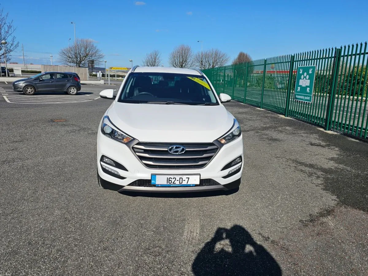 Hyundai Tucson 1.7 CRDI, EXECUTIVE MODEL, SERVICE - Image 3