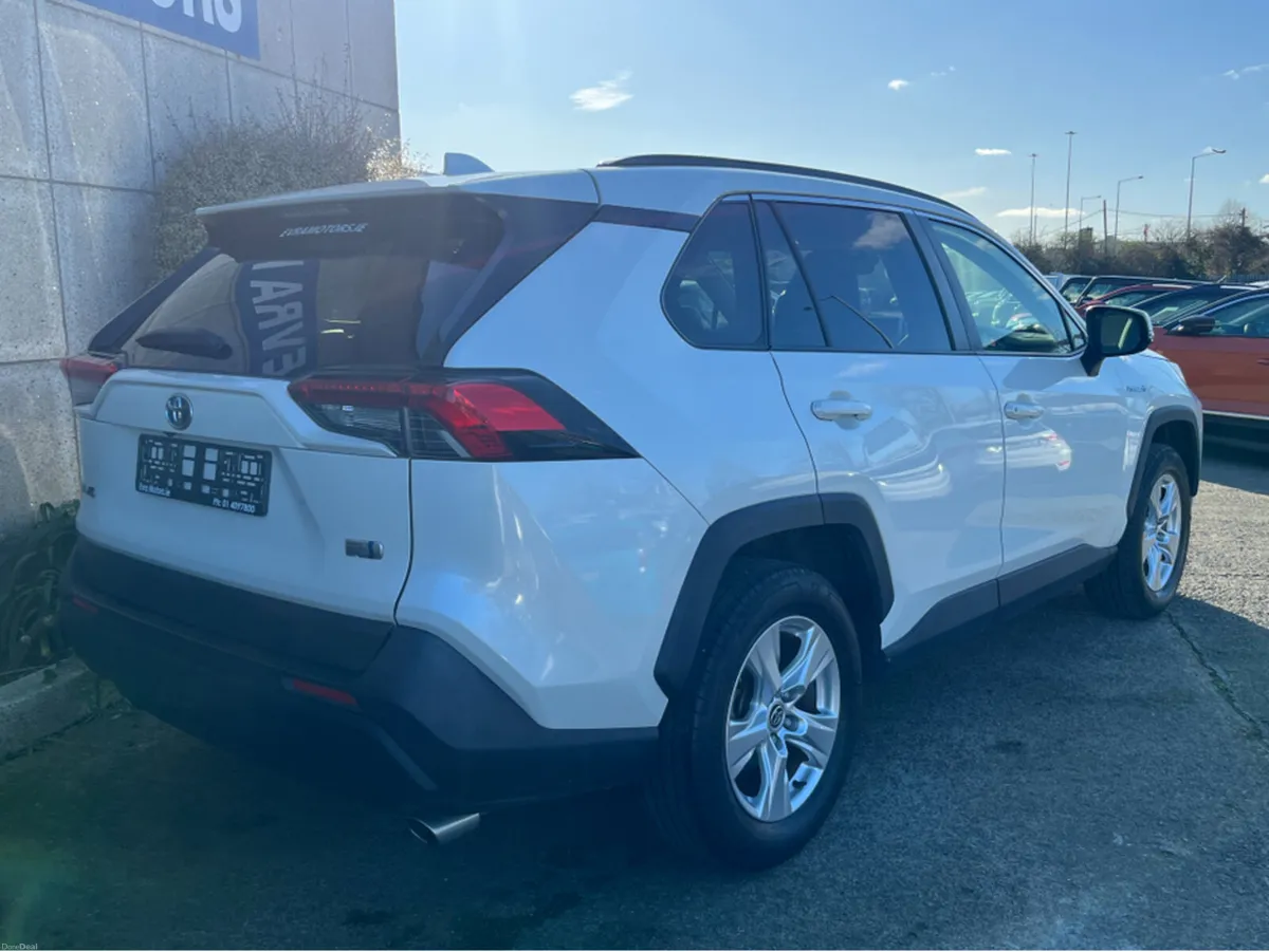 Toyota RAV4 X AUTOMATIC HYBRID 2.5 PETROL //ADAPTI - Image 4