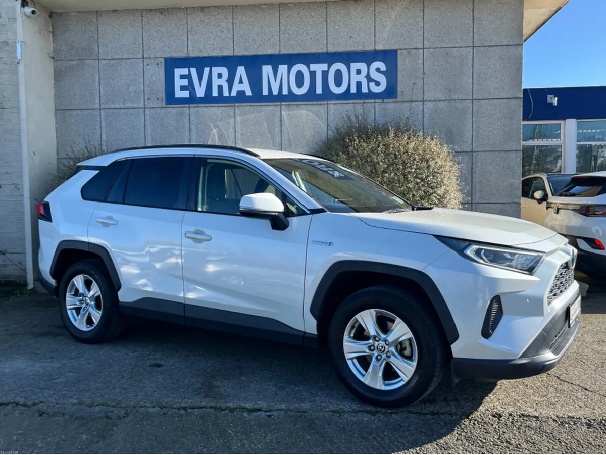 Toyota RAV4 X AUTOMATIC HYBRID 2.5 PETROL //ADAPTI - Image 3