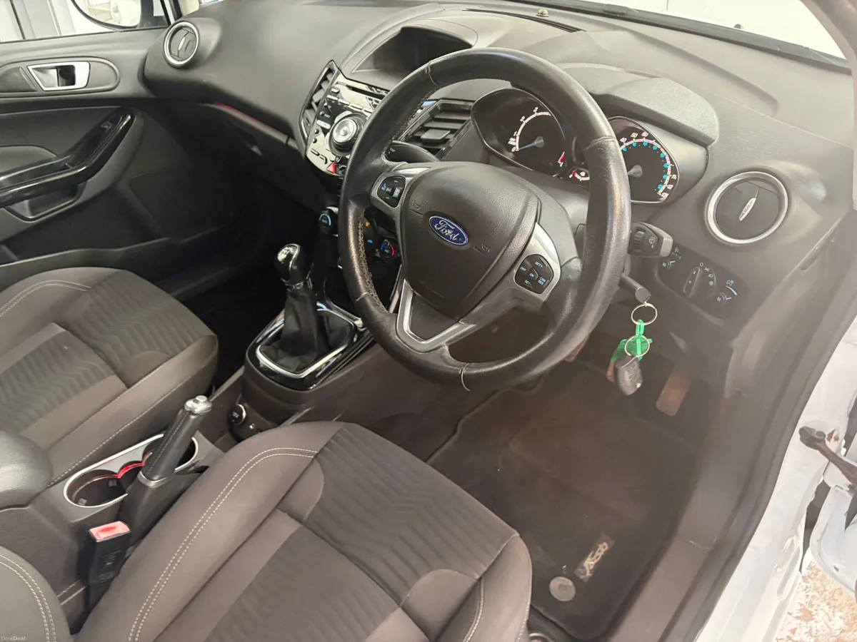 Ford Fiesta 2015. 1.0 TITANIUM - Image 3