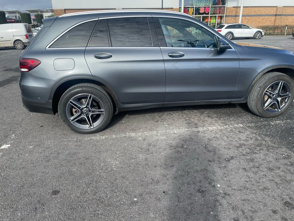 Mercedes GLC300de 4matic AMG - Image 4