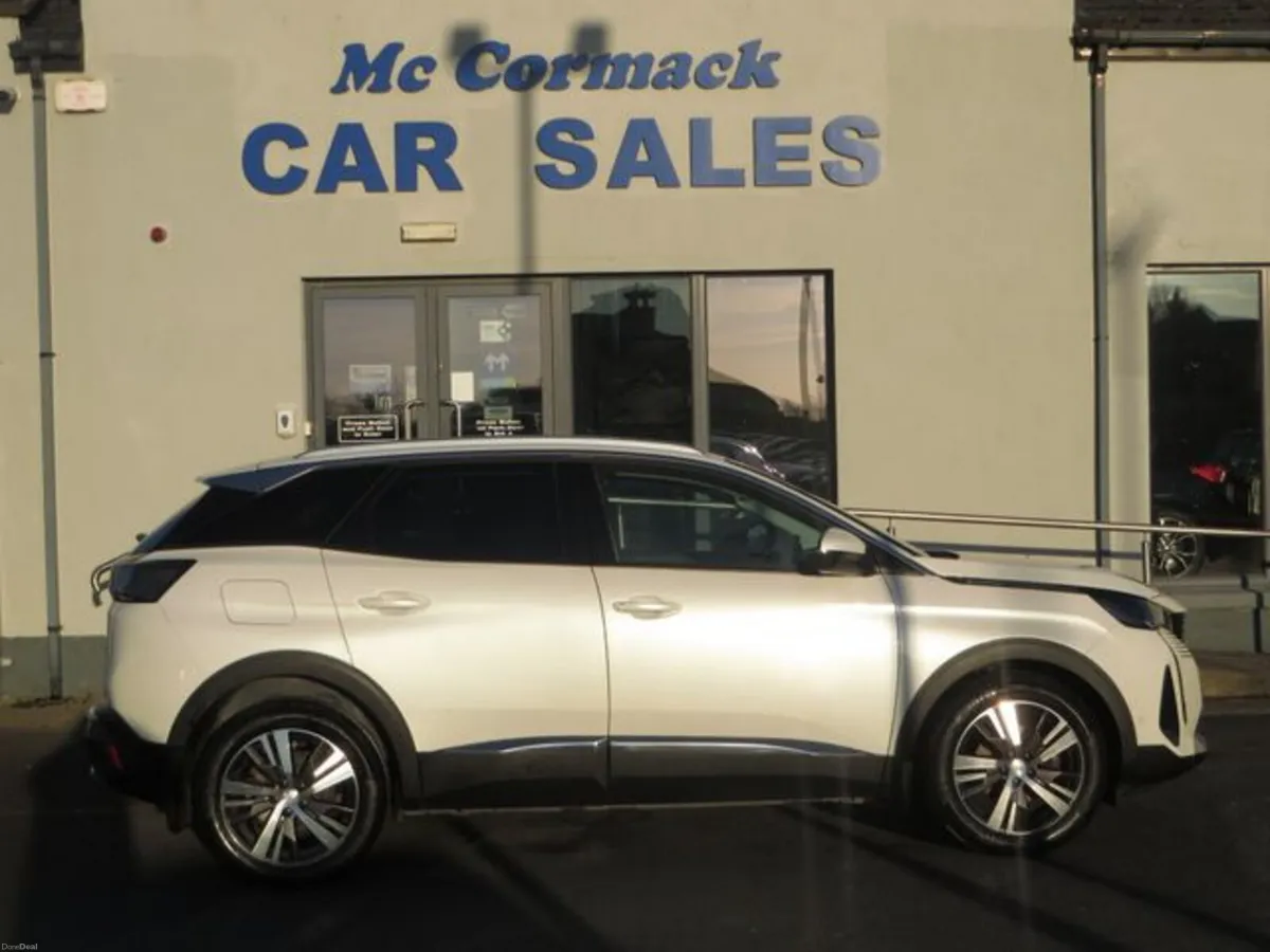 Peugeot 3008 FL ALLURE 1.2 PETROL - Image 2