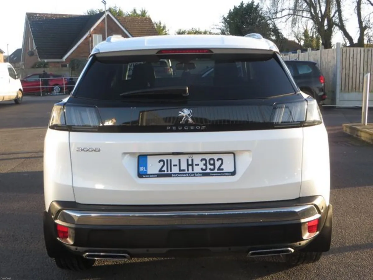 Peugeot 3008 FL ALLURE 1.2 PETROL - Image 4