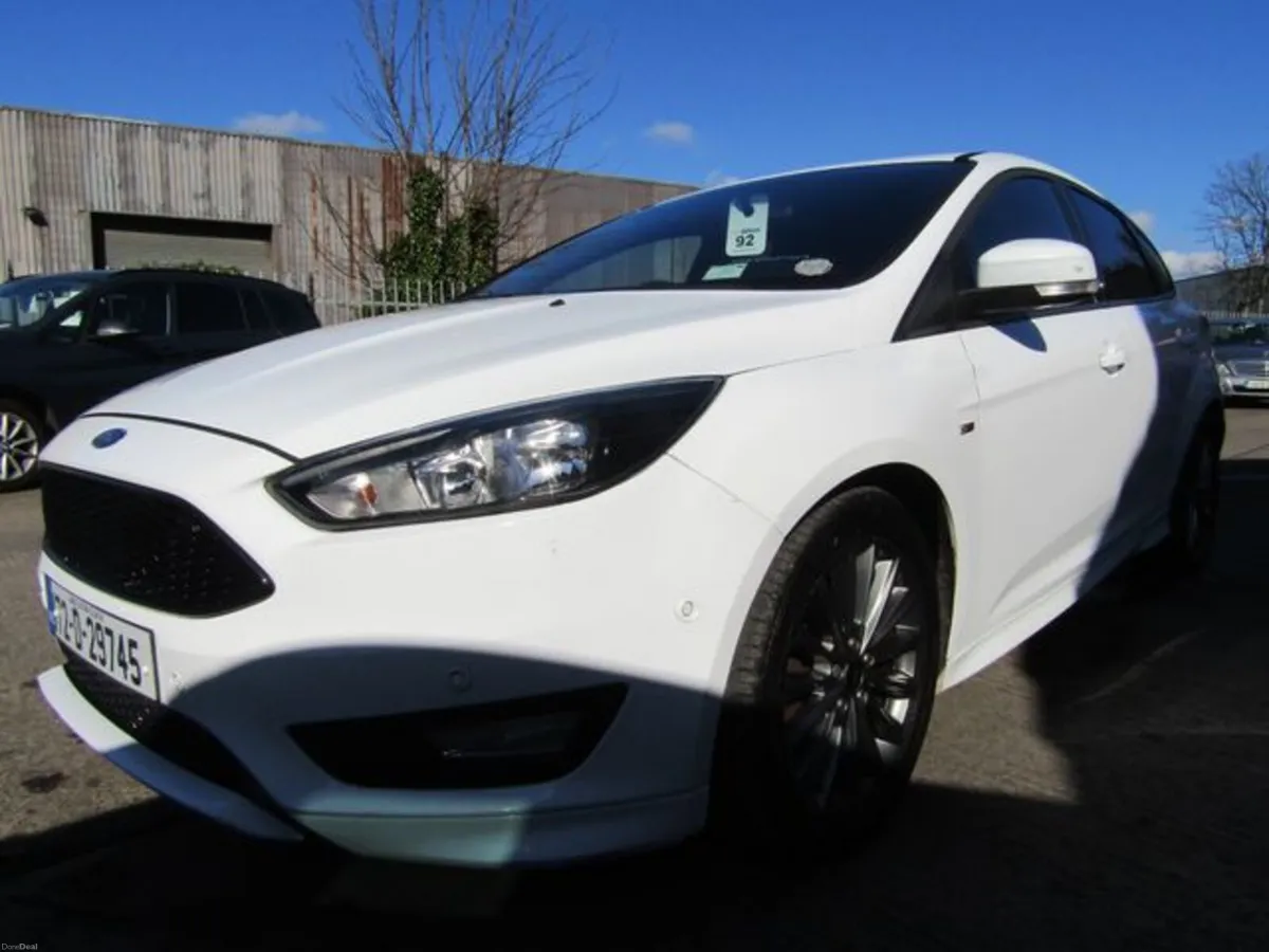 Ford Focus 1.0 St-line Ecoboost 140PS 5DR - Image 3