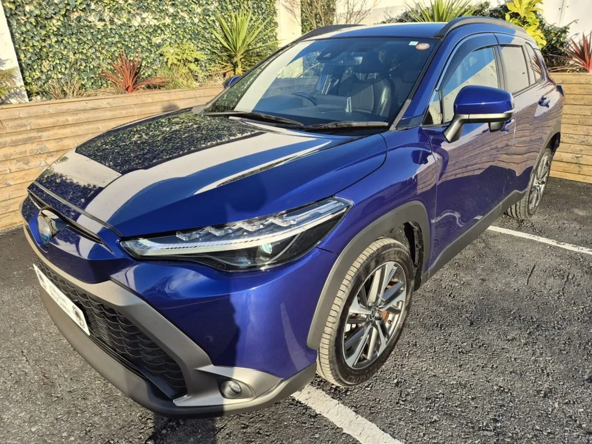 Toyota Corolla Cross 1.8 HYBRID / SOL TOP SPEC / T - Image 3
