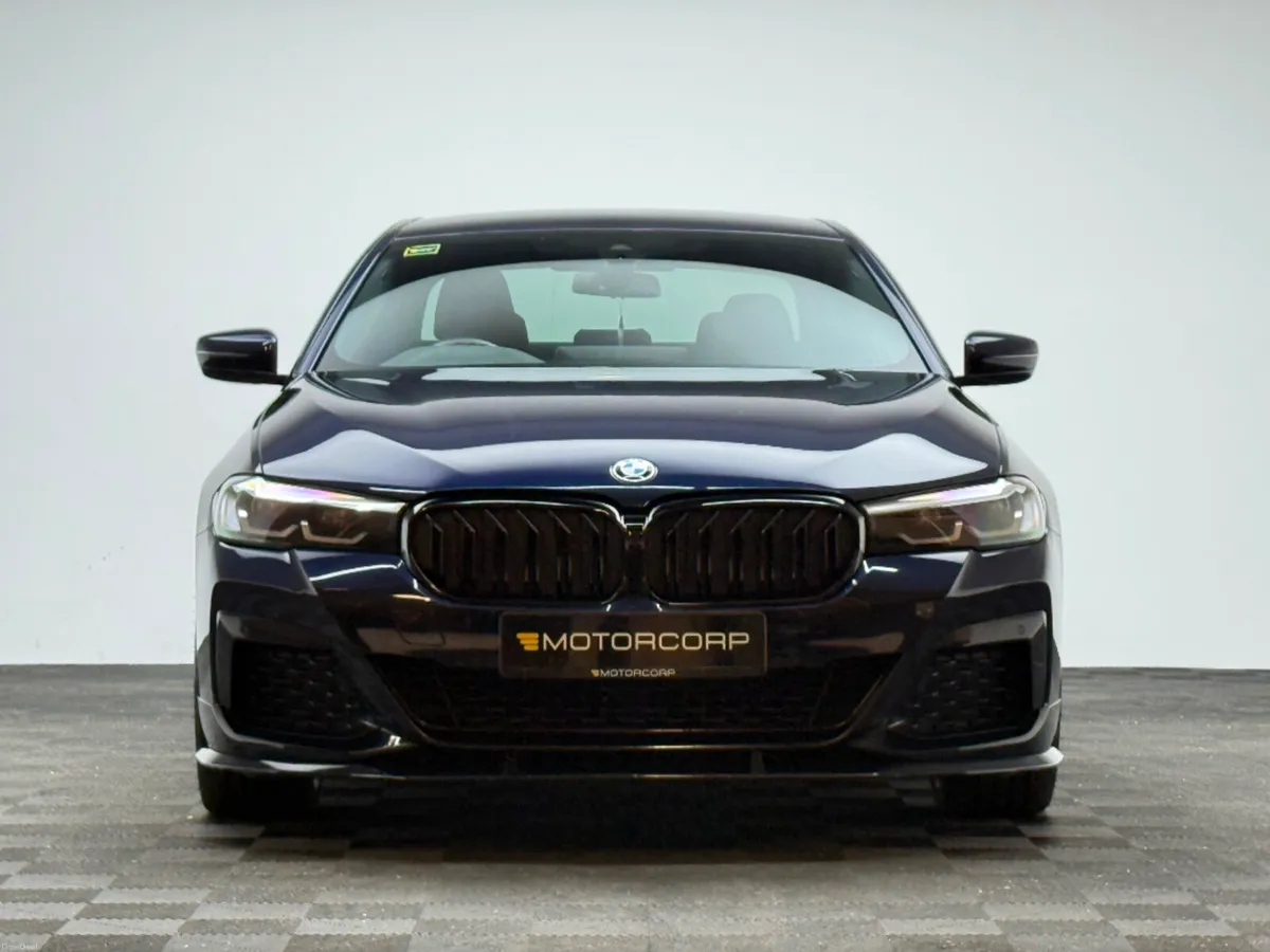 BMW 5-Series 520D M SPORT - Image 2