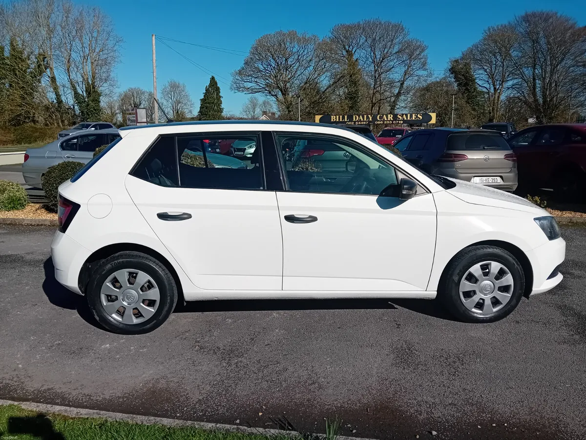 Skoda Fabia 2016 - Image 2