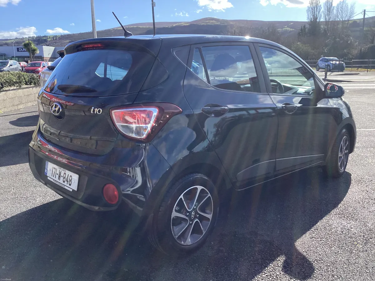 Hyundai i10 ** ONLY 129KMS * AUTO - Image 4