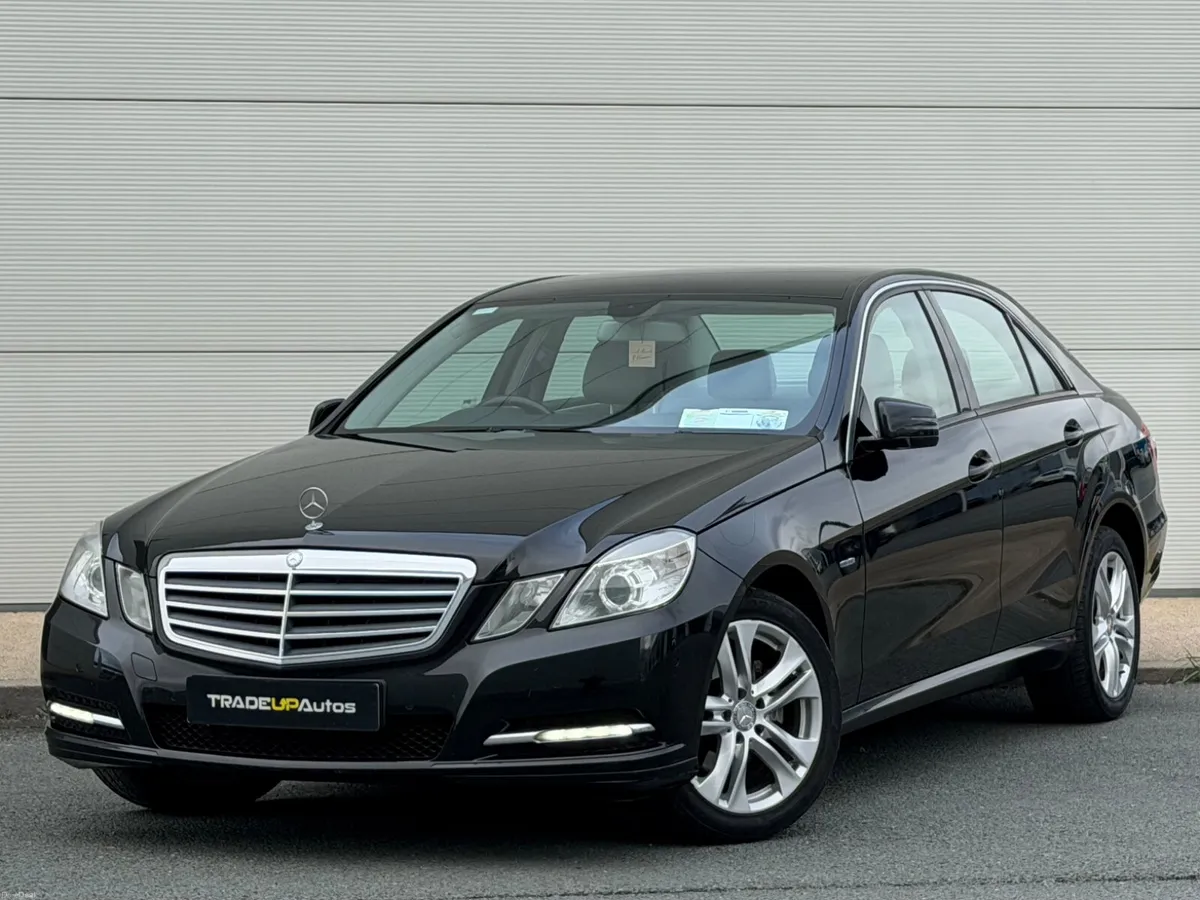 Mercedes-Benz E200CDI Exclusive - Image 1