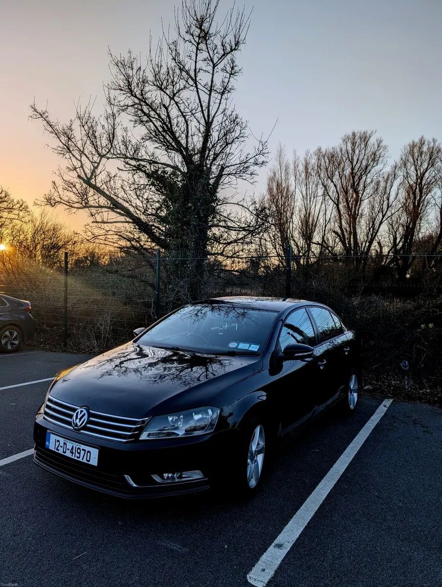 Volkswagen Passat 2012 - Image 3