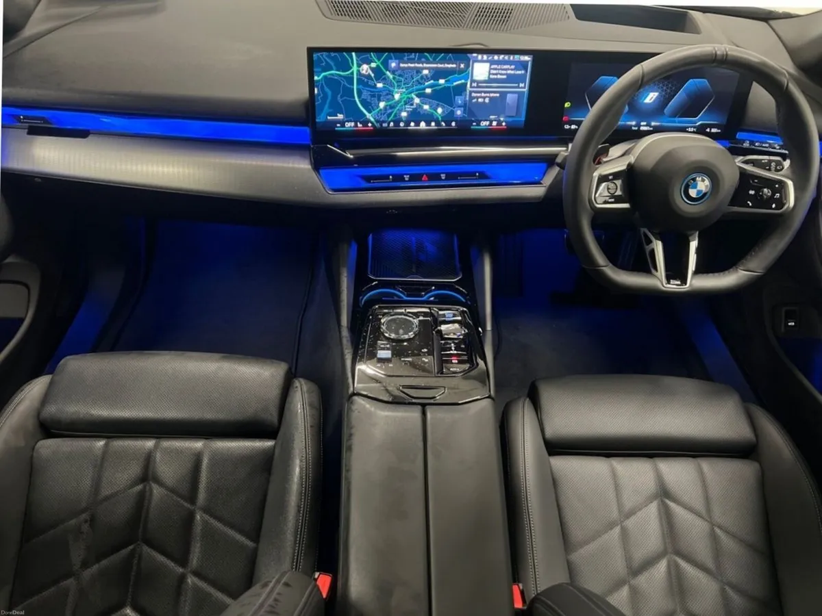 BMW i5 eDrive40 M Sport Pro TOURING - Image 4