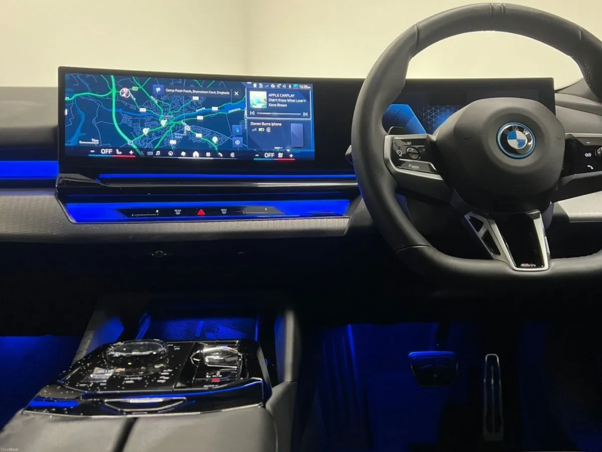 BMW i5 eDrive40 M Sport Pro TOURING - Image 5