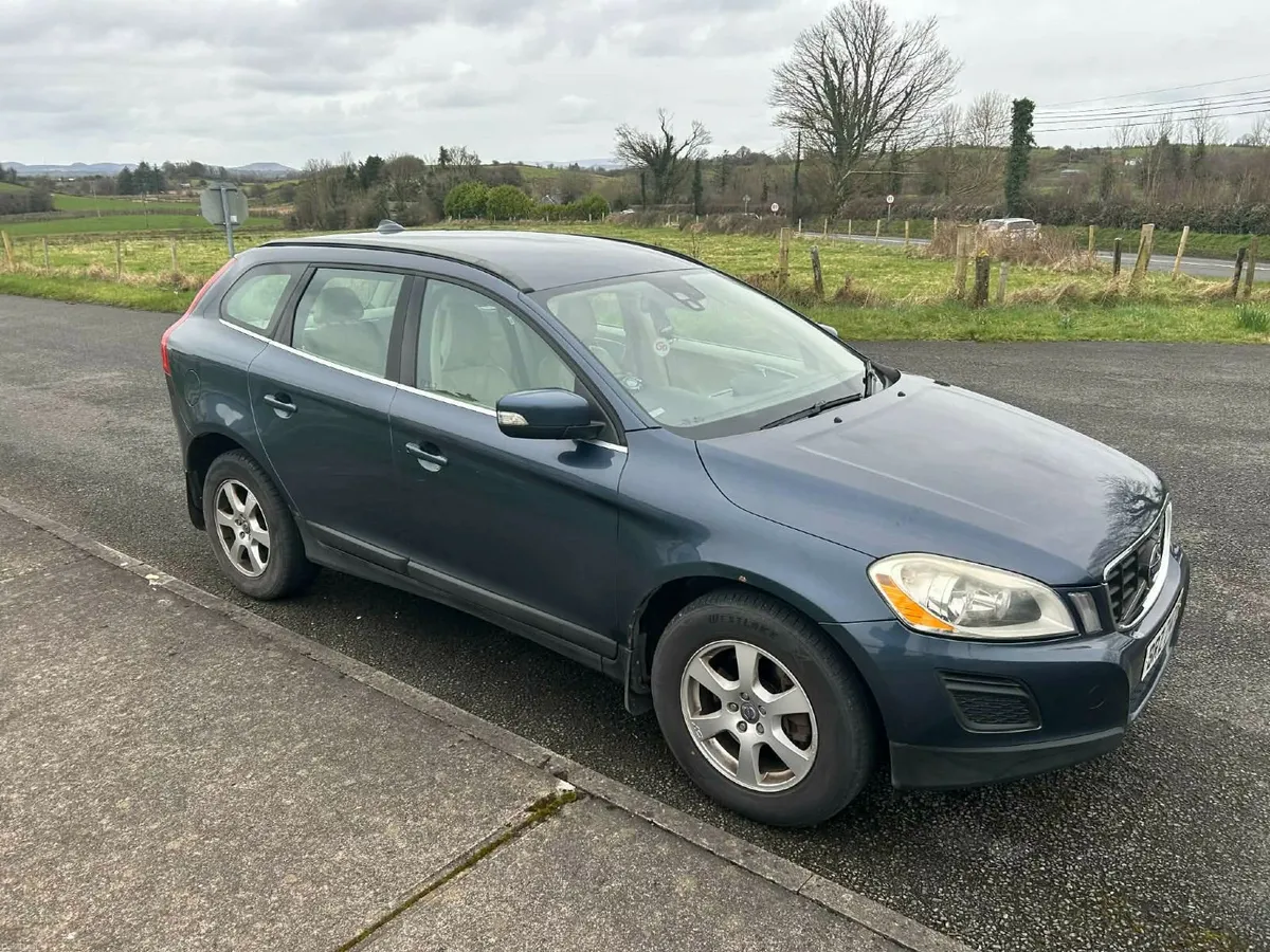 Volvo XC60 2010 - Image 4