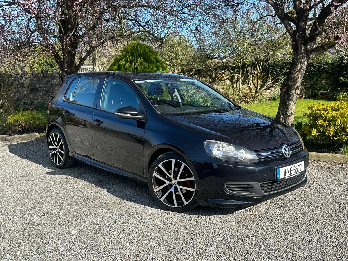 Volkswagen Golf 2011 - Image 1