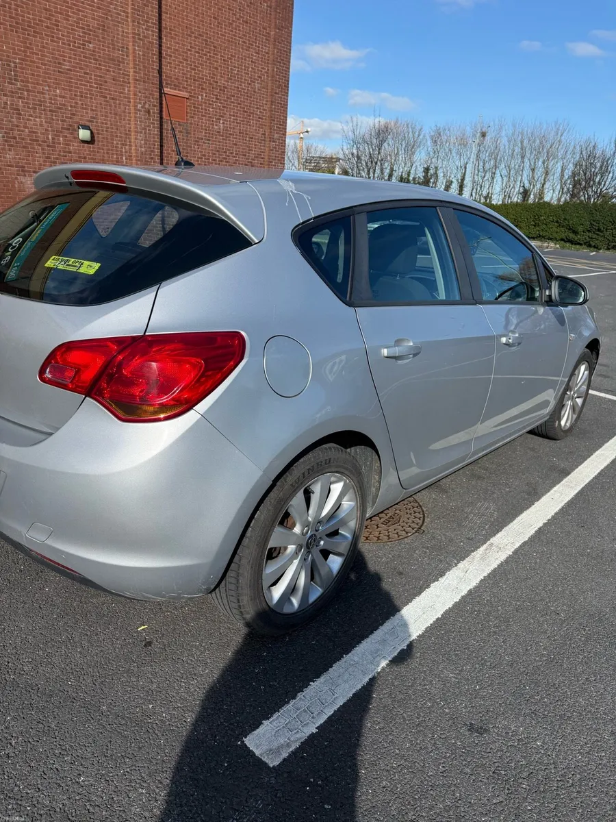 Opel Astra 1.4 Petrol low mileage 87000km Nct 3/27 - Image 4