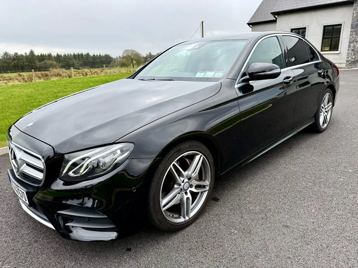 Mercedes E220 AMG Line - Image 4