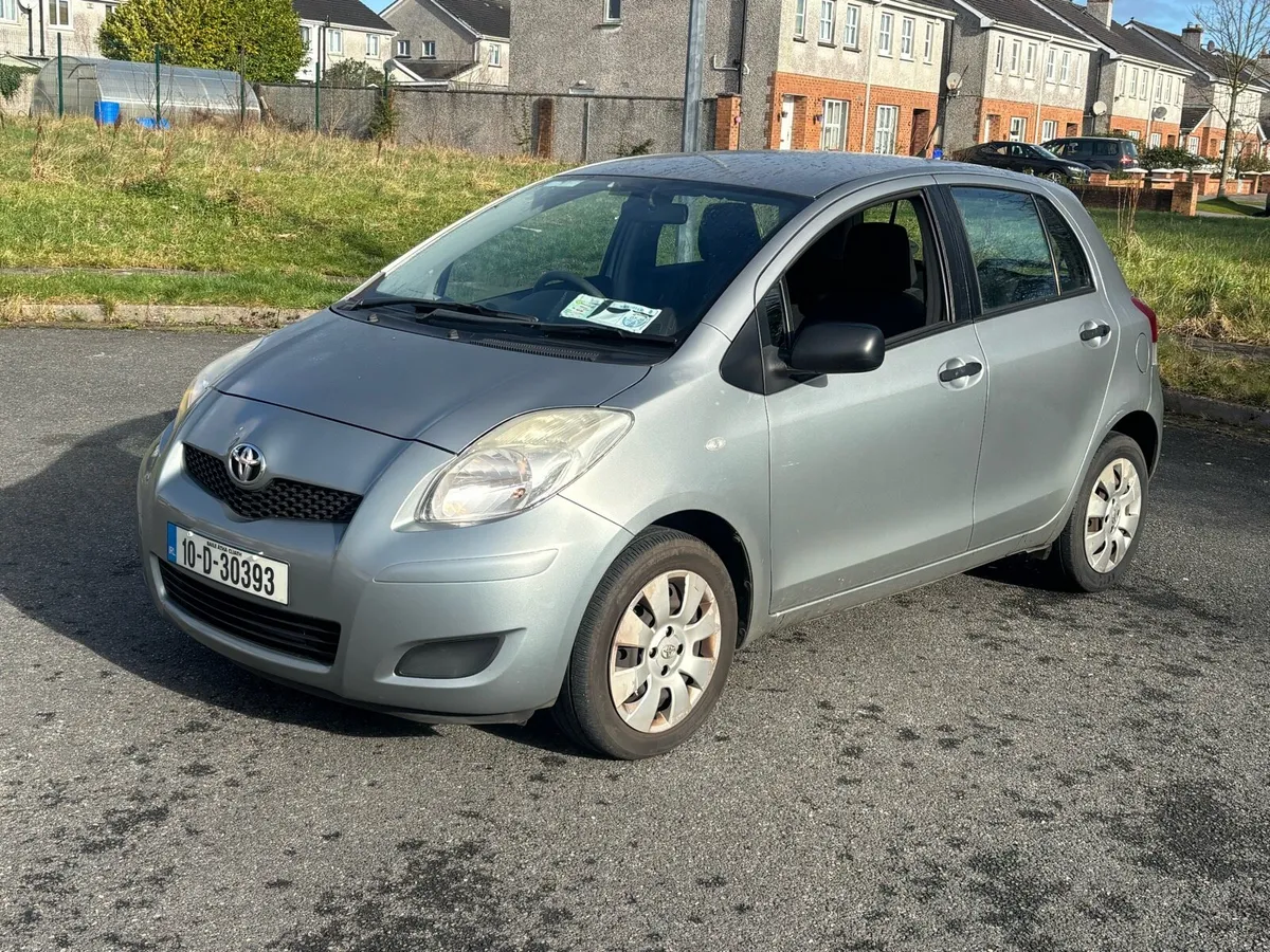 TOYOTA YARIS 1 LADY OWNER**TAX& TESTED - Image 1