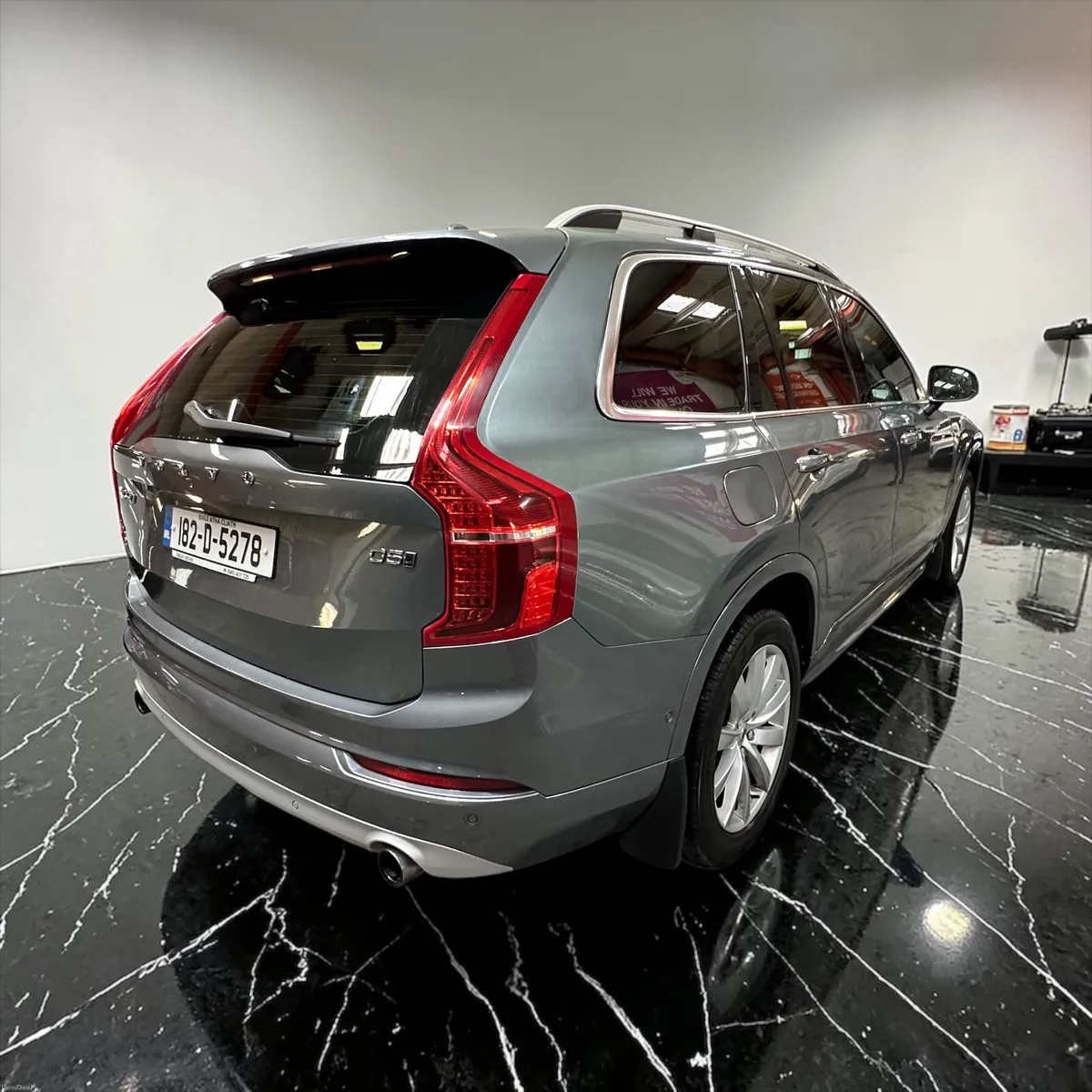 2018 Volvo XC90 D5 (235hp) AWD Auto Momentum - Image 4