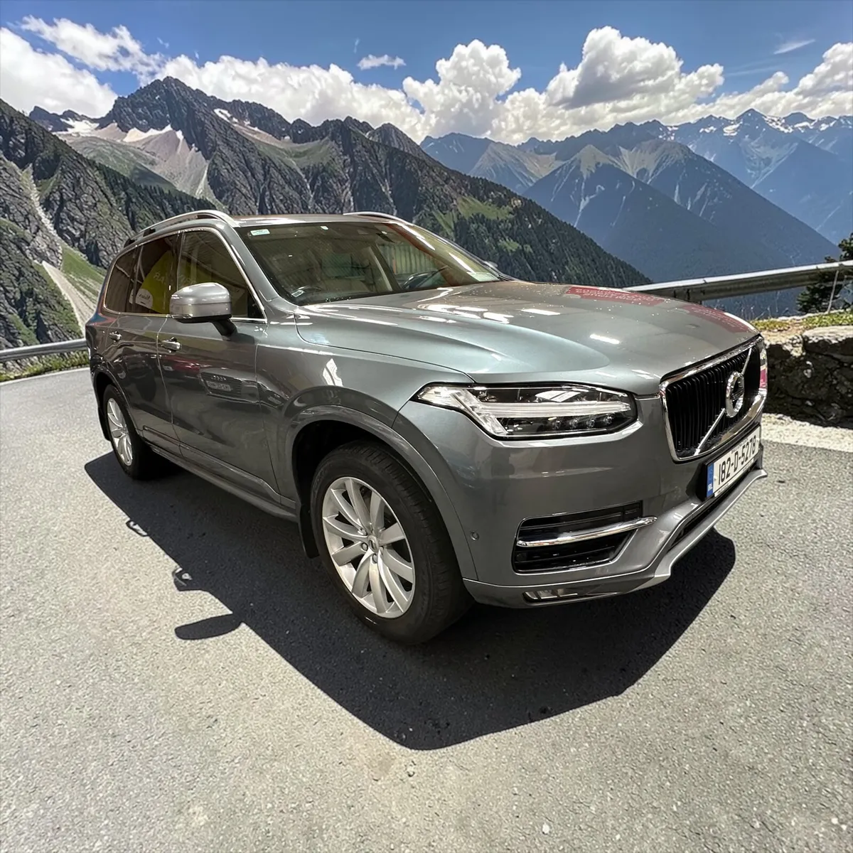 2018 Volvo XC90 D5 (235hp) AWD Auto Momentum - Image 1