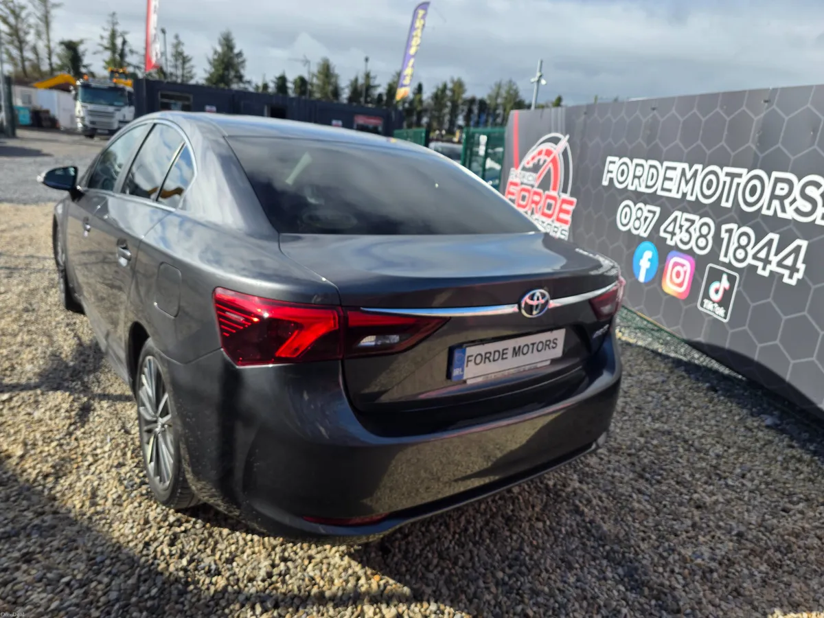 Toyota Avensis 2017 - Image 3
