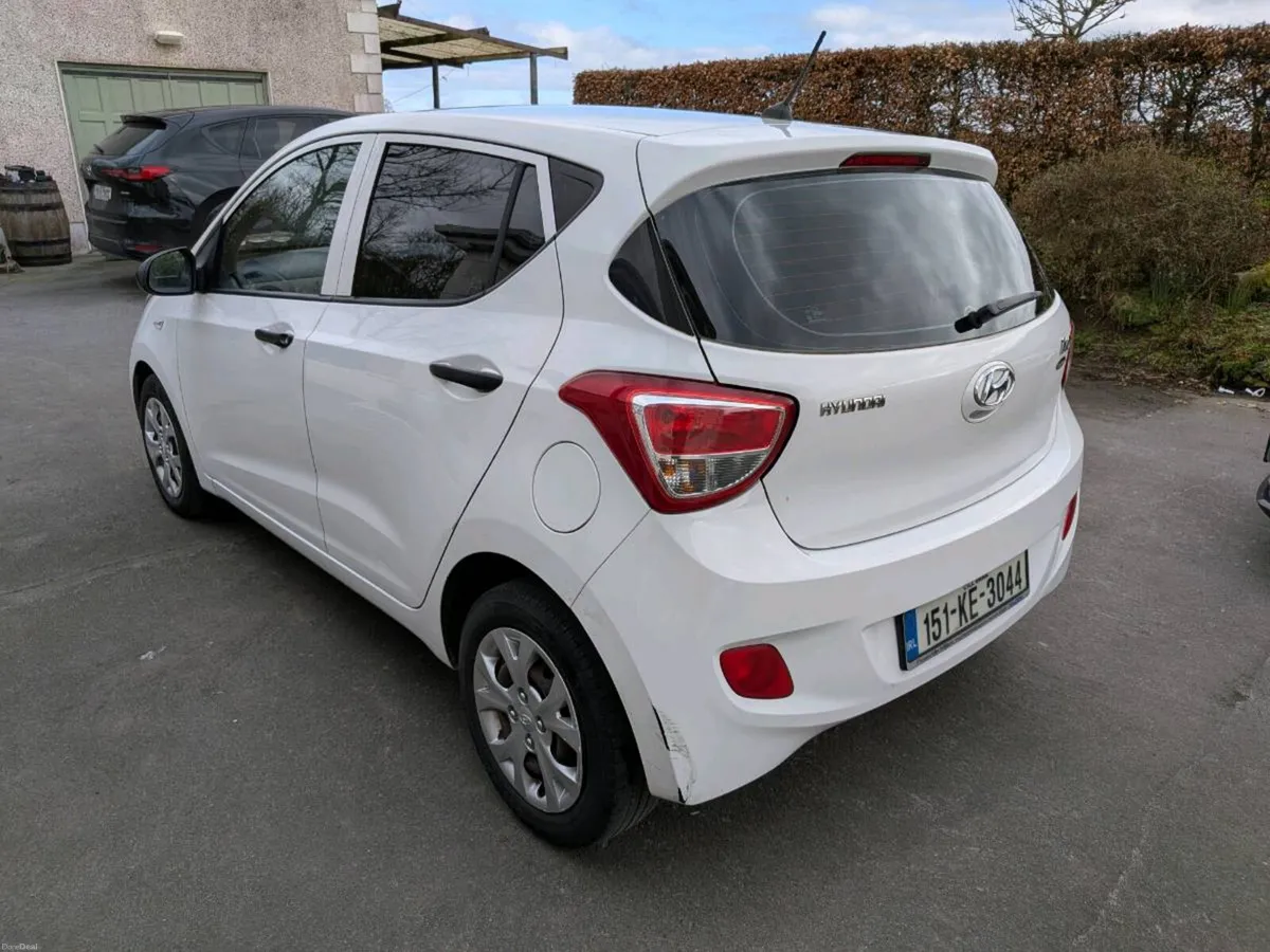 Hyundai i10 2015 1.0 litre petrol - Image 4