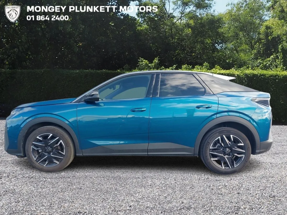 Peugeot 3008 1.2 MHEV PureTech 136bhp eDCS6 Allure - Image 4