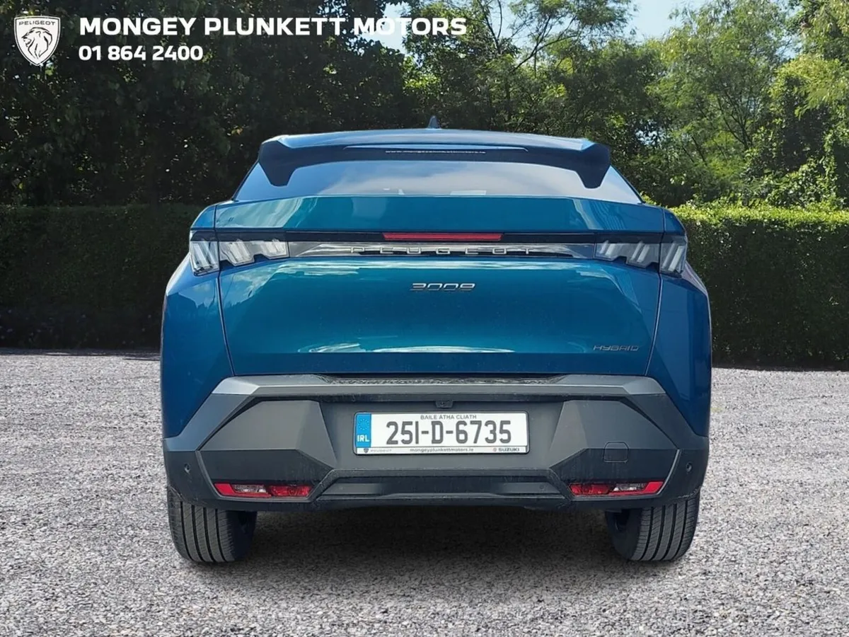 Peugeot 3008 1.2 MHEV PureTech 136bhp eDCS6 Allure - Image 6