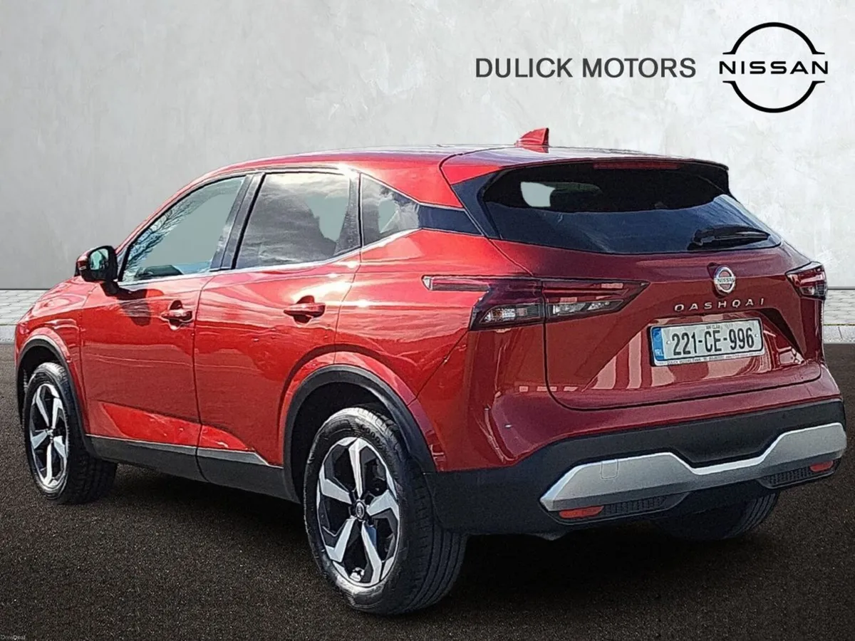 Nissan Qashqai 1.3 PET MILD HYBRID SV PREMIUM - Image 2