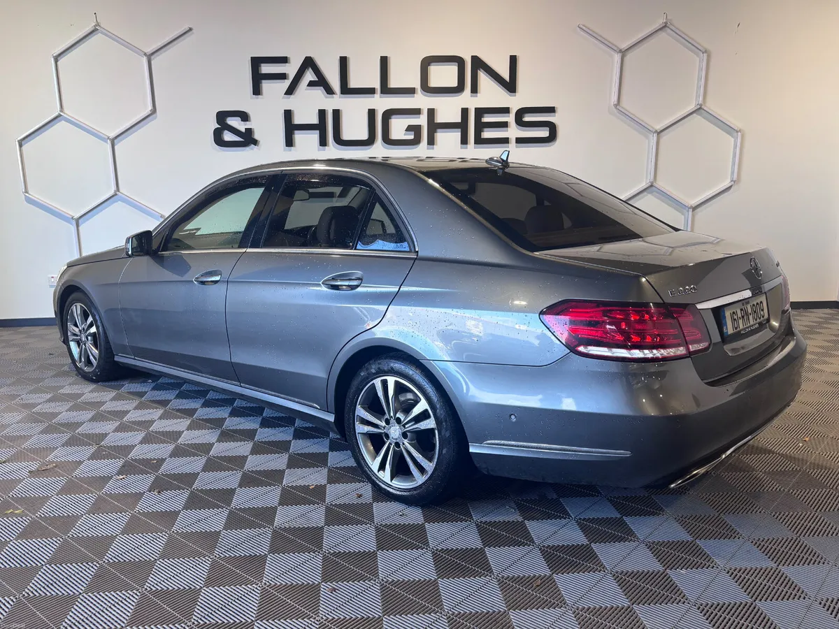 MERCEDES-BENZ E CLASS E SERIES BLUETEC SE - Image 3