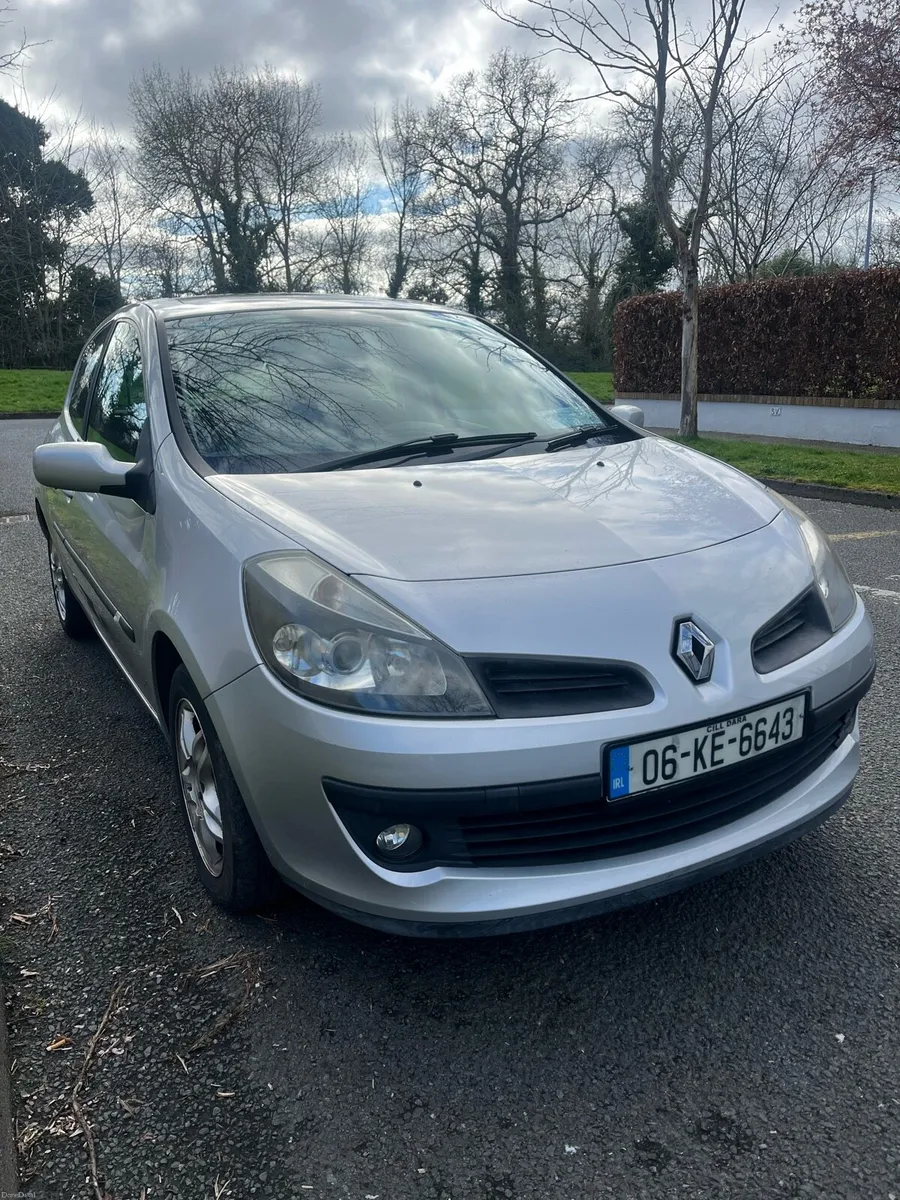 Renault Clio | 1.1 Petrol | NCT | 93,000km - Image 3