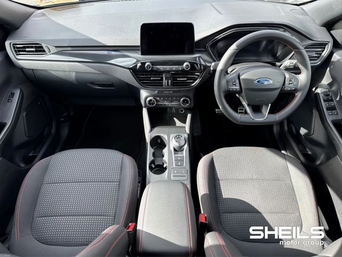 Ford Kuga 2.5 Duratec 190PS FHEV ST-Line Auto - Image 3