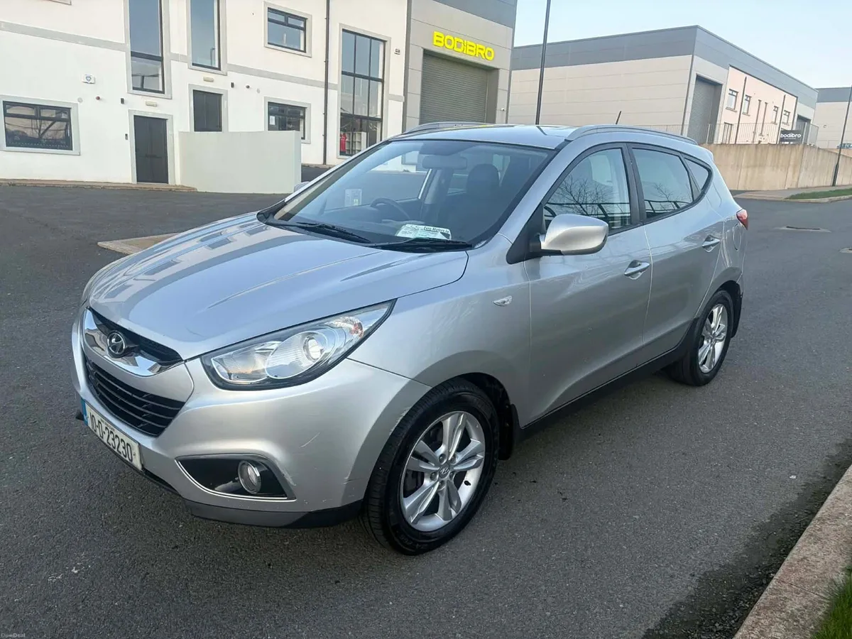 Hyundai ix35 Auto 4x4 NCT & TAX - Image 2
