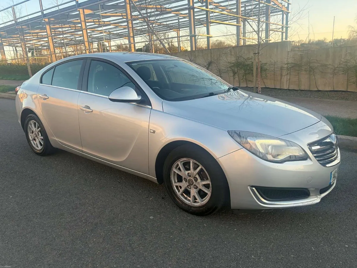 14 Opel Insignia NCT & TAX - Image 1