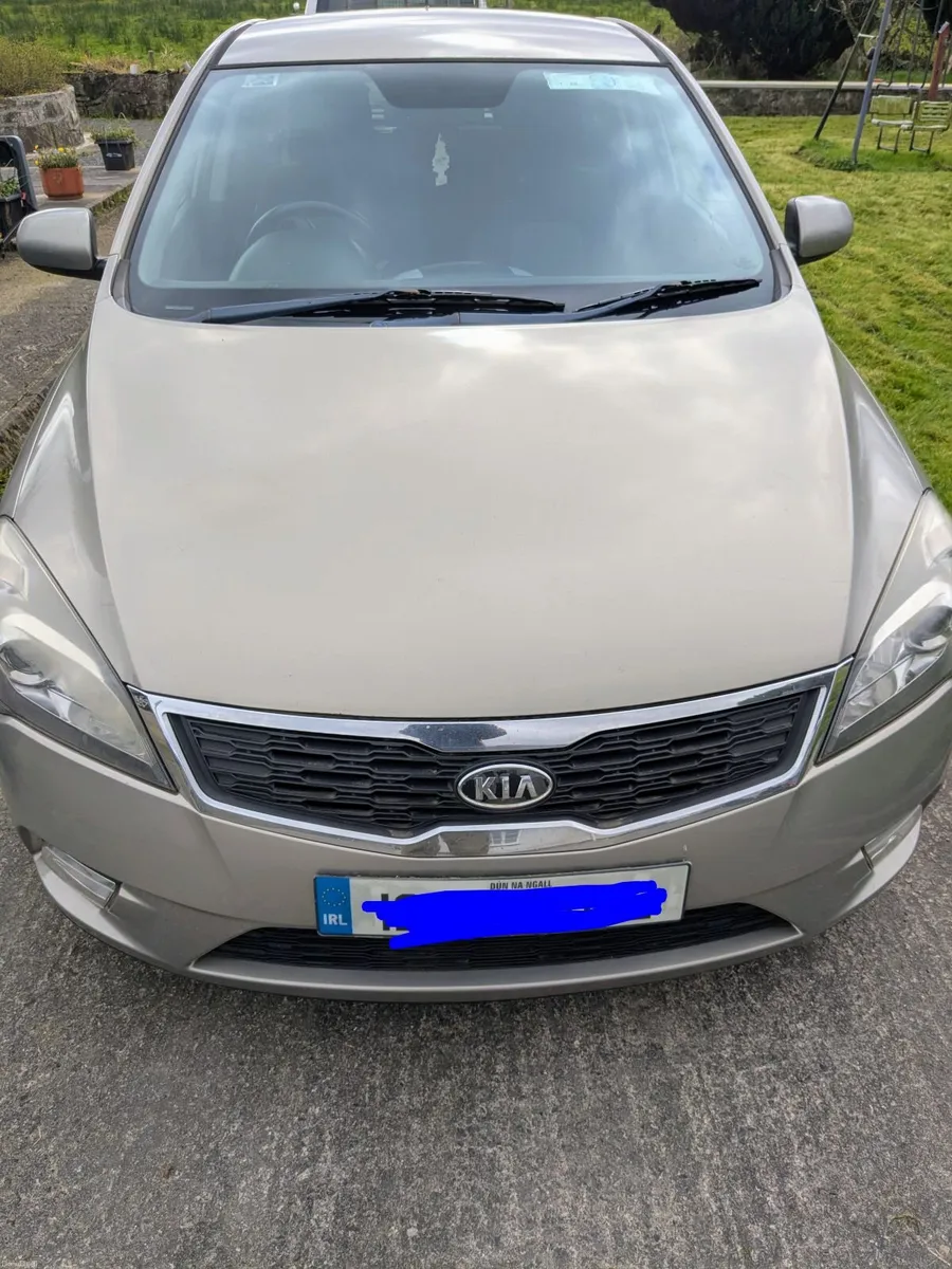 Kia Ceed 2012 - Image 1