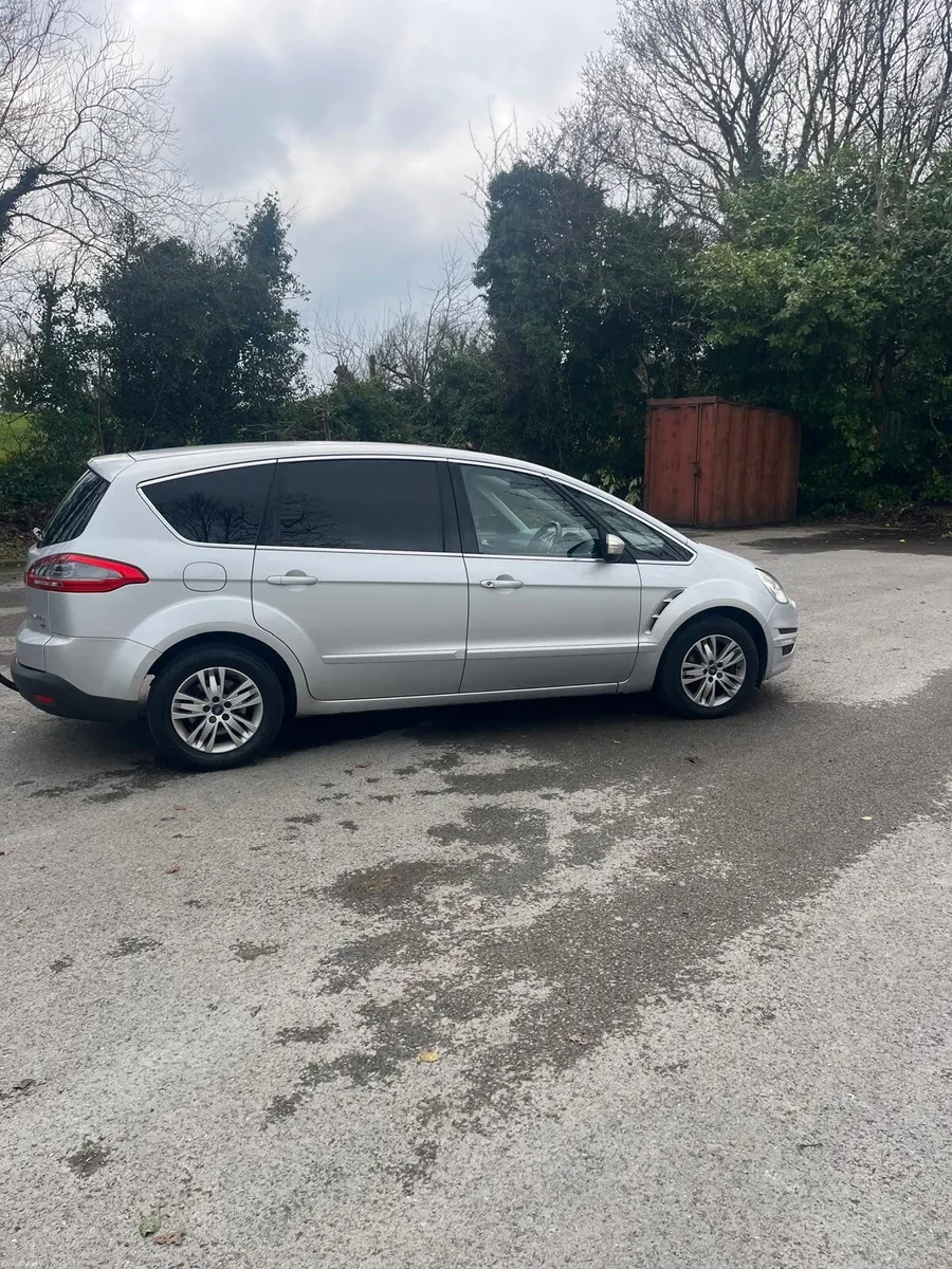 Ford S-Max 2014 - Image 2