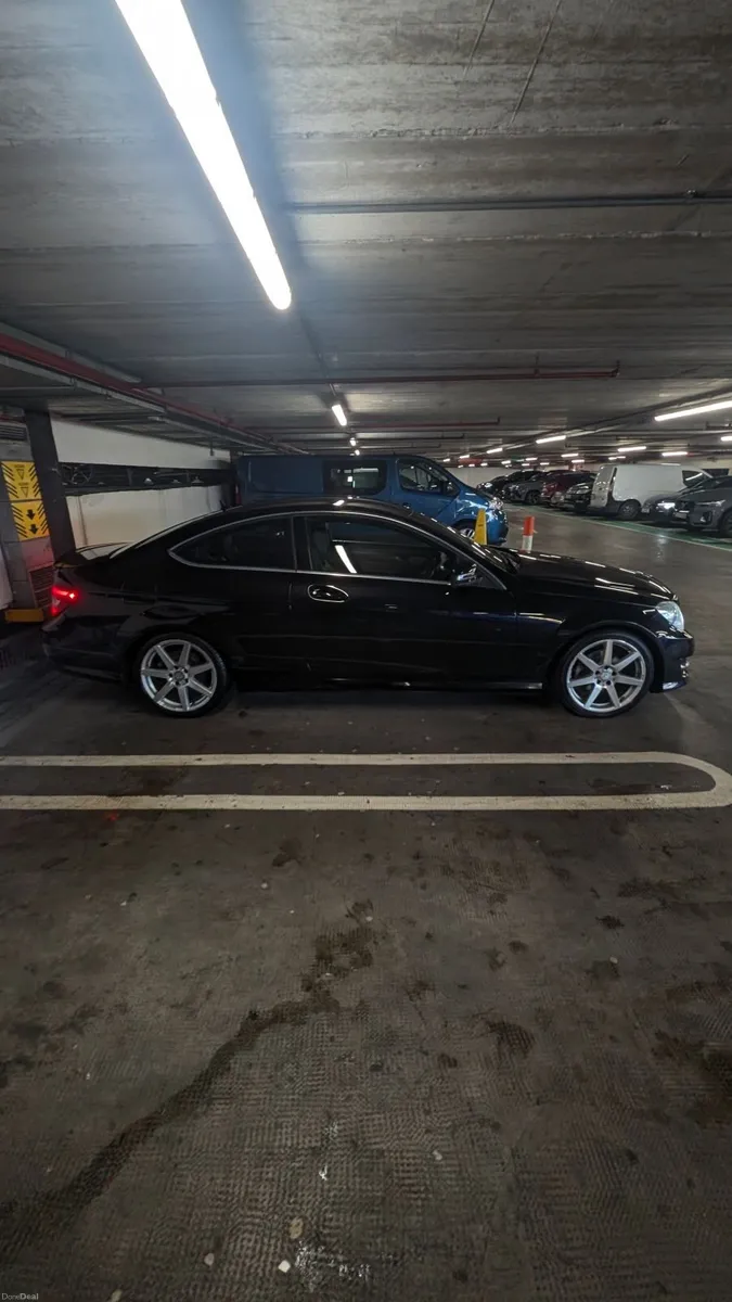 Mercedes-Benz C-Class 2014 - Image 4
