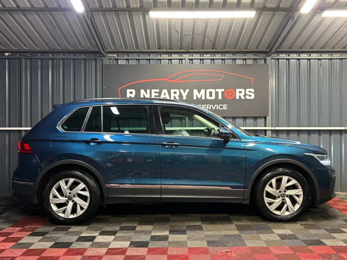 2022 222 Volkswagen Tiguan 2.0 TDI 122HP Life - Image 4