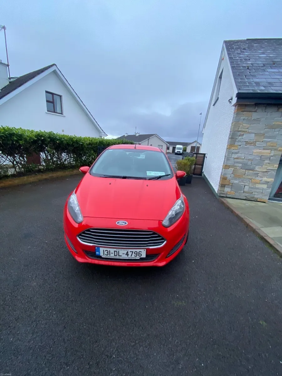 2013 Ford fiesta - Image 1
