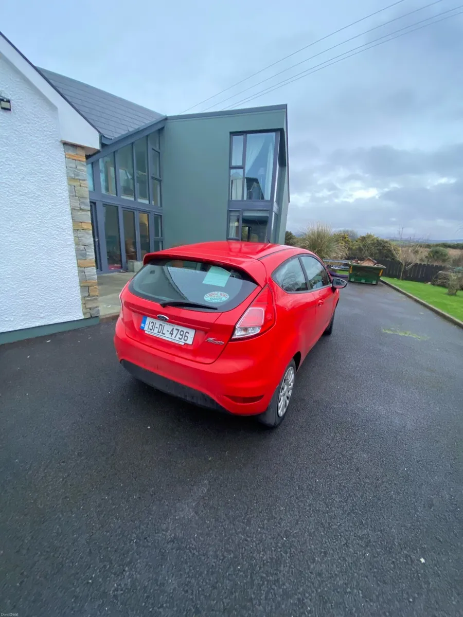 2013 Ford fiesta - Image 3