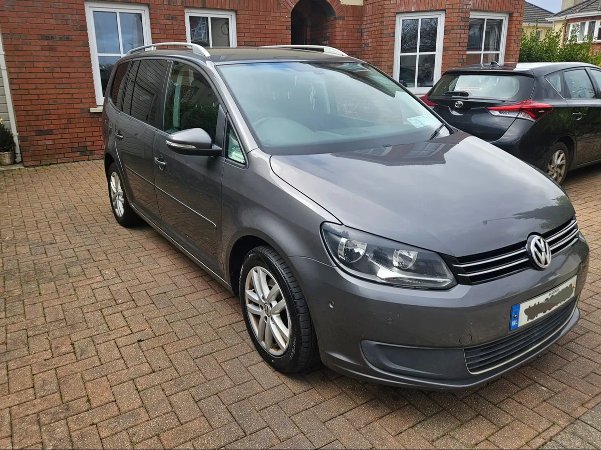Volkswagen Touran 1.6 TDI Trendl. BlueMotion – 7se - Image 3
