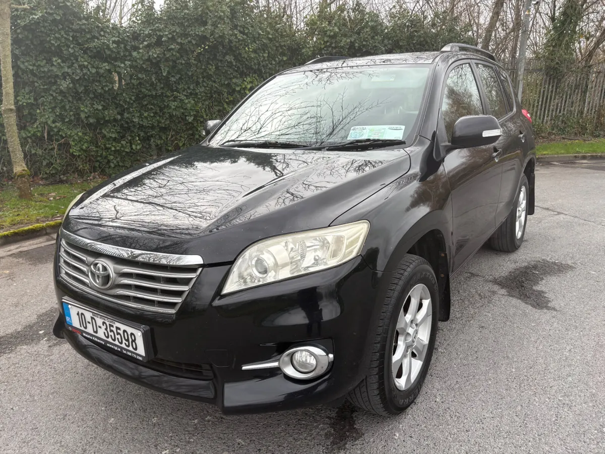 Toyota RAV4 2010 - Image 1