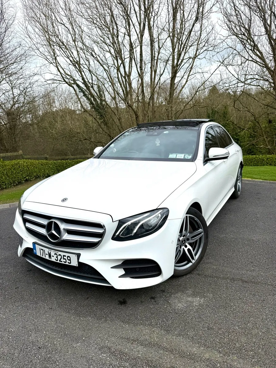 Mercedes E220 AMG premium - Image 1