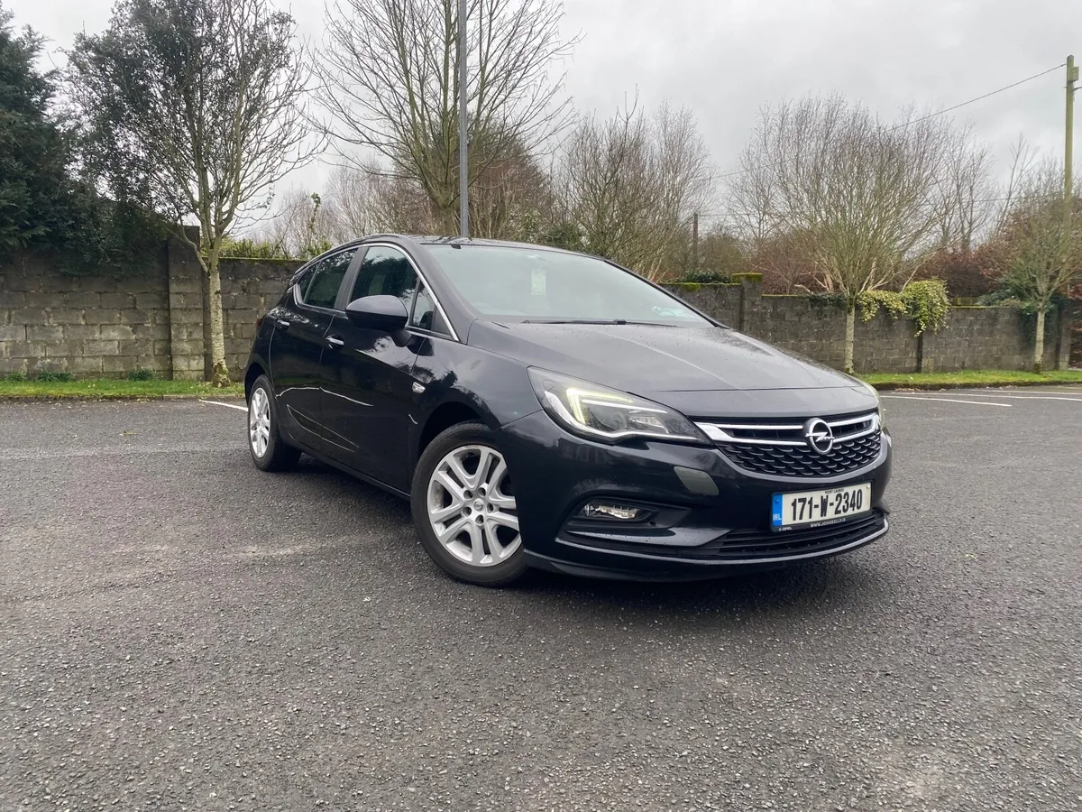 2017 Opel Astra SC 1.6 CDTI Hatchback - Image 2