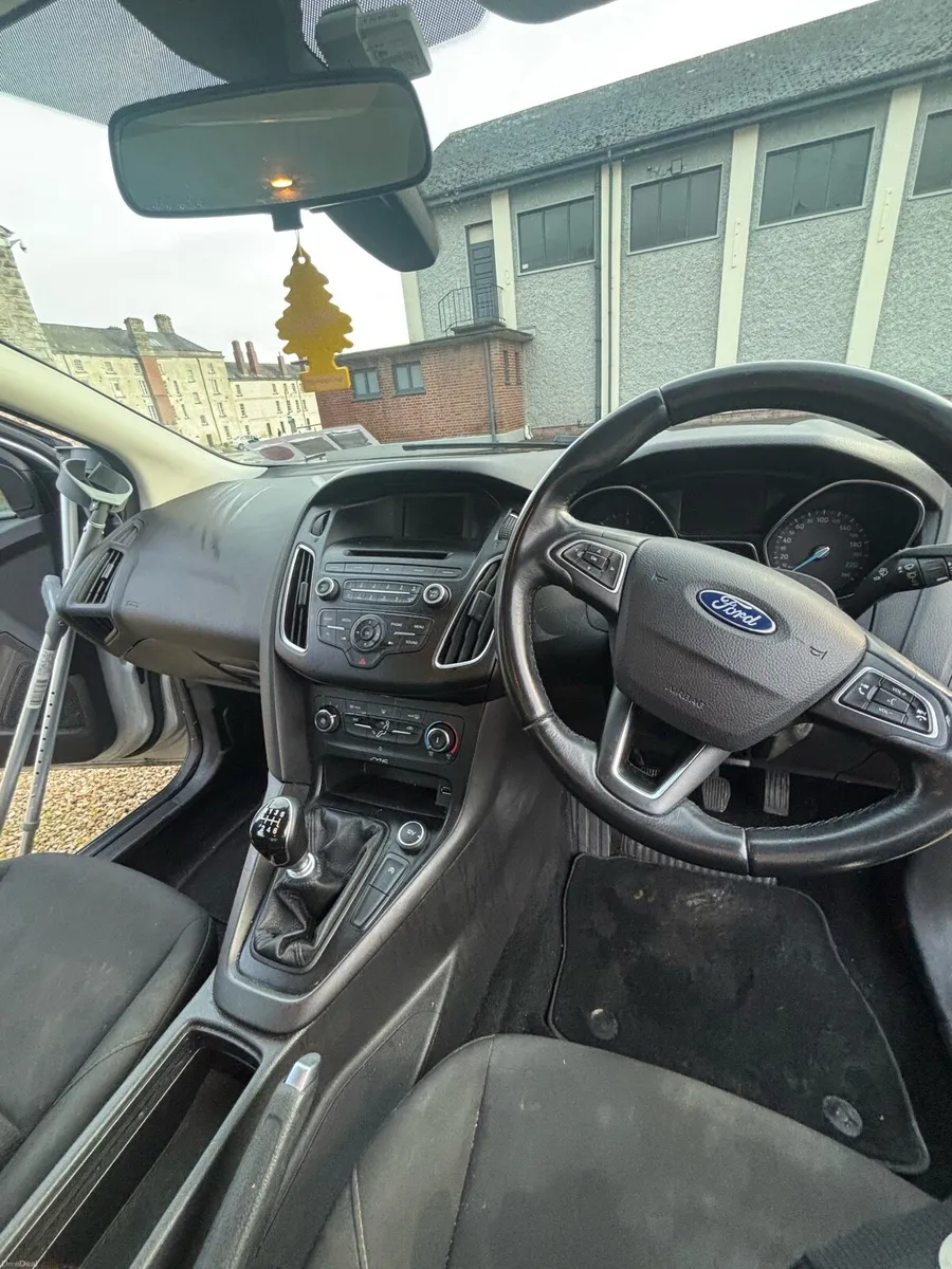 Ford Focus 1.6 TDCI Style Fresh nct - 2 keys - Image 4