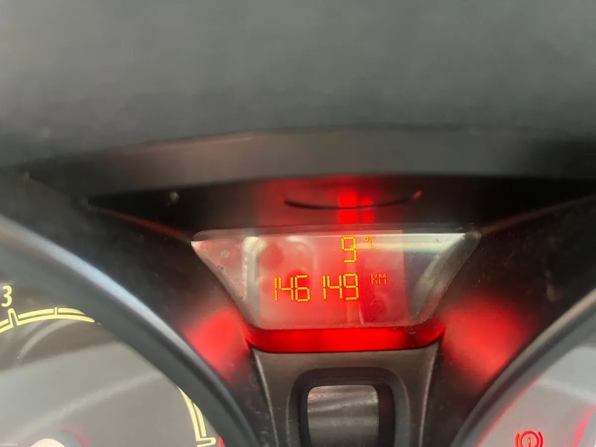 Ford Fiesta 2010 - Image 1